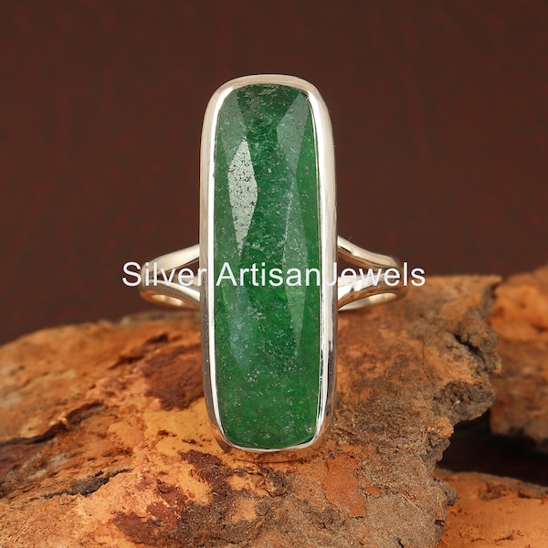 Bague en jade vert naturel, bague en argent 925, toutes les tailles disponibles, bague en pierre verte, bague de fiançailles à la main, bagues pour femmes