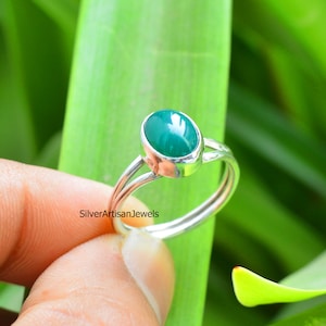 Dainty Ring,925 silver ring,Natural Green Onyx  Ring,Oval Gems Ring, Green Stone Ring ,Sterling Silver Ring, Thin Ring, Gift for Her