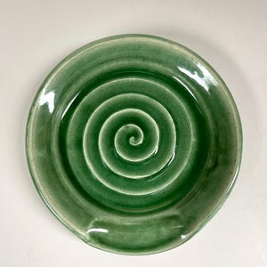 Green Pottery Spoon Rest, Utensil Rest, Green Spoon Holder, Green Spoon Rest, Utensil Holder, Kitchen Spoon Rest, Handmade Spoon Rest
