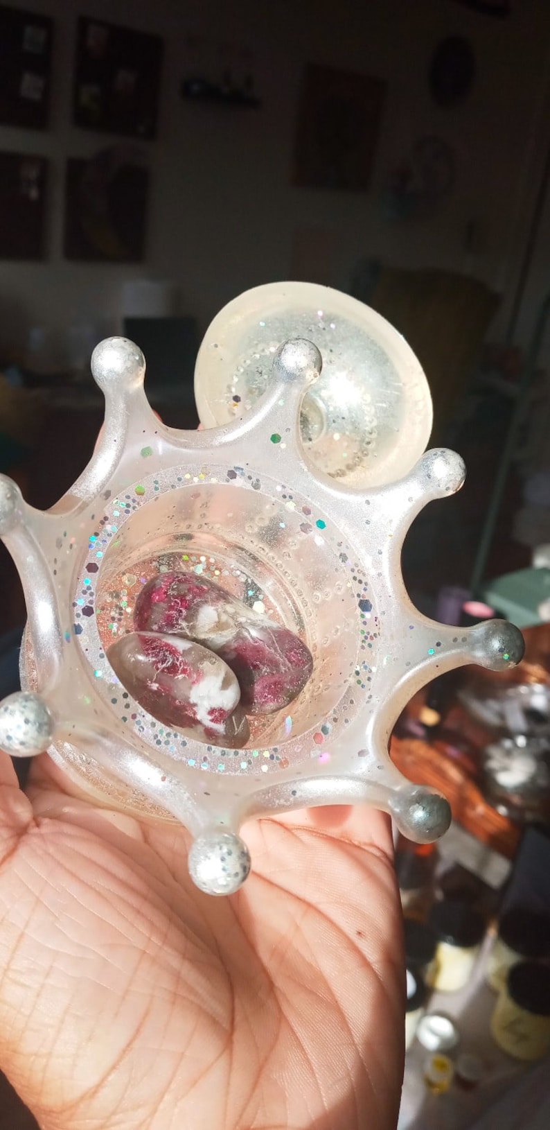 Crown alter crystal holder by Queendom jewles