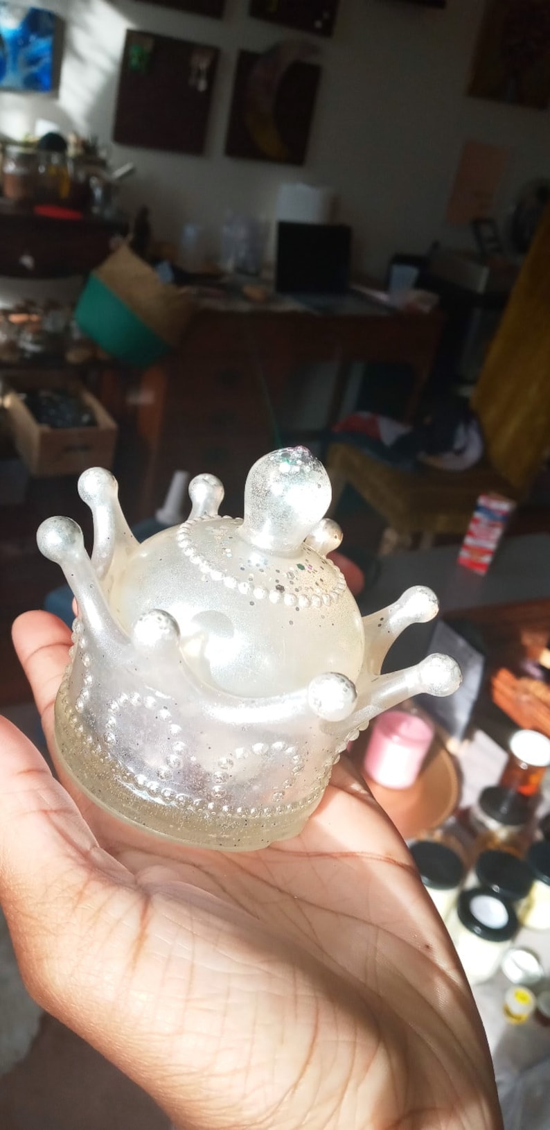 Crown alter crystal holder by Queendom jewles