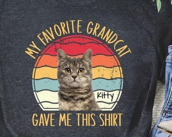 Il mio nonno mi ha regalato questa maglietta, maglietta divertente con foto di gatto, regalo per proprietari di animali domestici, maglietta per amanti dei gatti