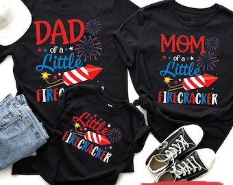 Papá de un pequeño petardo personalizado, mamá de un pequeño petardo, baby shower del Día de la Independencia, bebé petardo, cumpleaños petardo