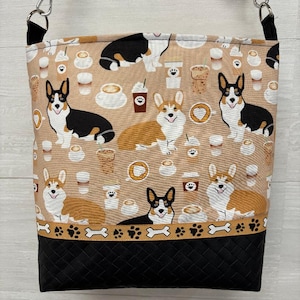 Cartera cruzada Corgi con base de vinilo y asa ajustable