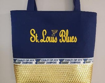 St Louis Blues Purse with a Vinyl Bottom