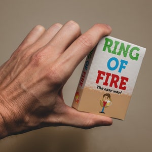 Ring of Fire Playing Cards / Copa del Rey - Pre-Drinks Hen Do / Stag Do, University College Freshers Drinking Alcohol - Paquete de cartas laminadas