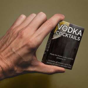 Biglietti con ricette per cocktail alla vodka - Pacchetto di biglietti per la preparazione di cocktail con 52 opzioni - Appuntamento notturno/festa