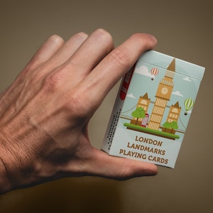 London Monument Playing Cards - 52 Unique Illustrated Playing Cards - Solo Travellers Cards - Laminated Card Pack