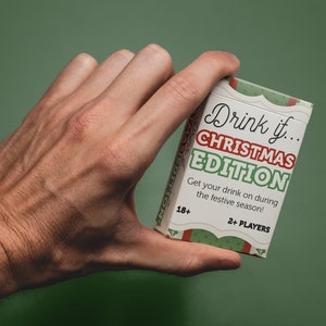 DRINK IF Juego de Navidad - 52 Tarjetas de juego (Juego para adultos, Juego de cartas de Navidad y Juegos de vacaciones)
