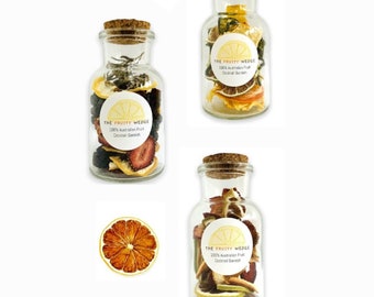 Dried fruit, berries and spices cocktail kit/ Infuser set. Dehydrated citrus. Cocktail and mocktail. Gin, tequila and barware. 3 x bottles.