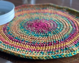 Simple Crochet Placemat Pattern - Crochet Home Decor - Easy Crochet Pattern - Crochet In The Round - Boho Crochet Mat