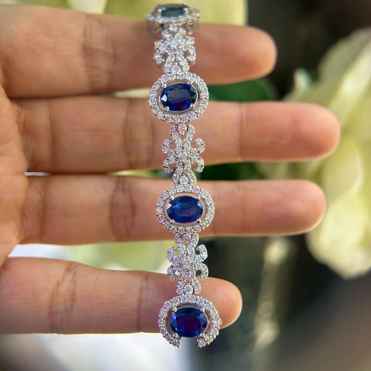 18kt White Gold Bracelet 6.70ct Natural Diamonds With 9.85ct
