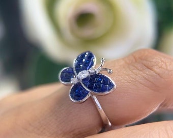 Anillo mariposa de zafiro y diamantes