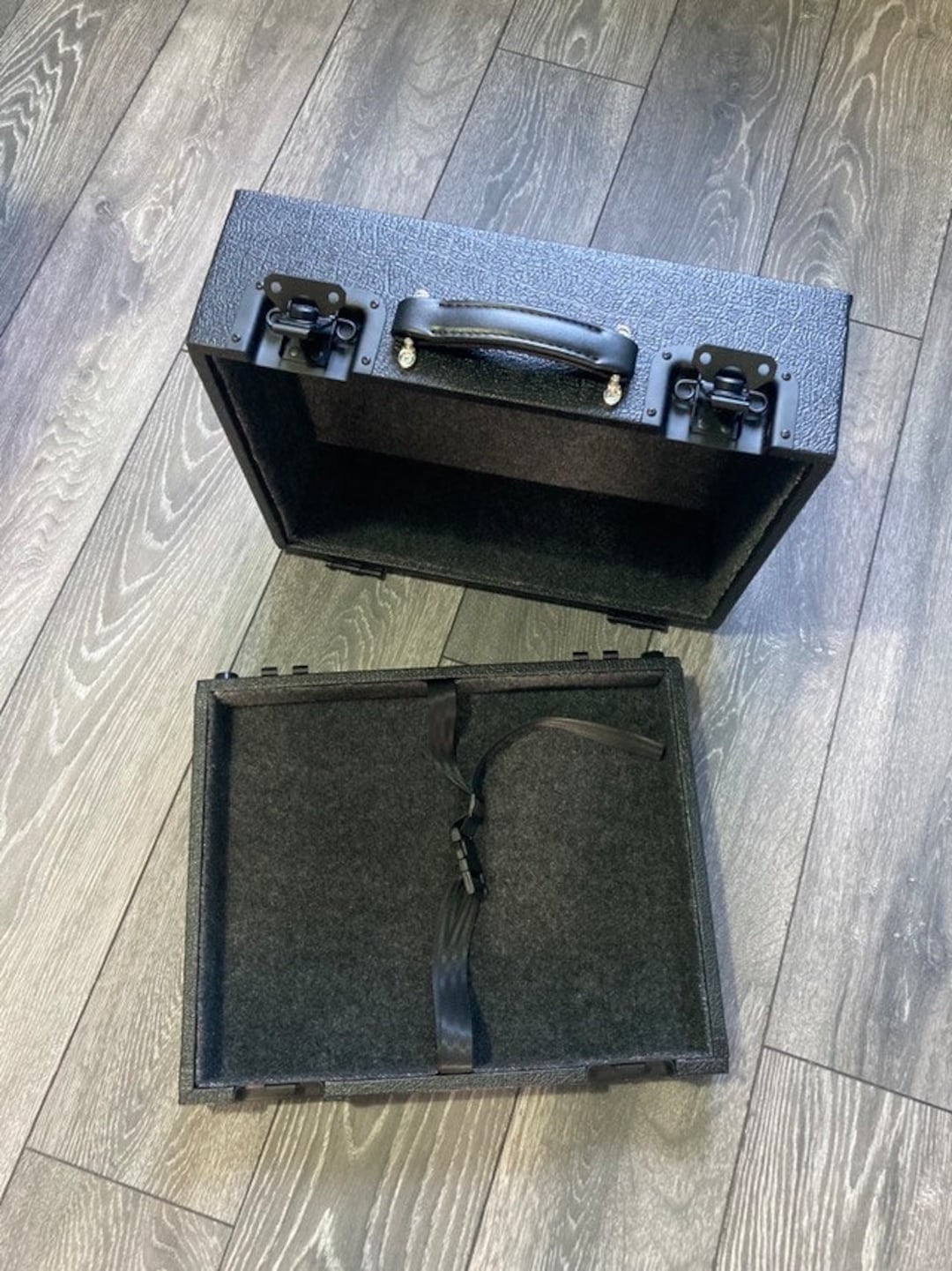 Schwarze Tolex Flugtasche / Tragetasche für Gitarre Pedalboard