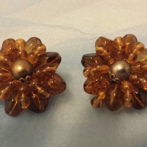 Vintage Lucite Clip On Earrings