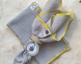 Cloth napkins set of 2 / sustainable table napkins made of soft cotton muslin in light gray and yellow