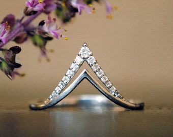 Deep Chevron V Diamond Ring in 14K Solid Gold, Stackable Double Chevron Wedding Band, Bridal Jewelry