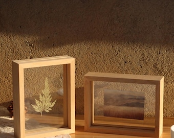 Veneered Floating Photo Frame in Pinewood, Double Sided Glass Frame for Pressed Flowers, photo Display