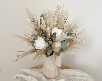 Ramo de novia flores secas vegetación blanca eucalipto boho