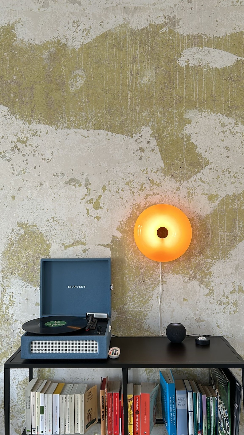 Varmblixt Donut Retro Lamp // Ikea // Orange // Original // Lamp image 1