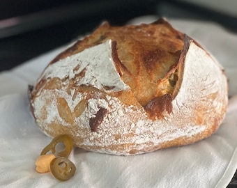 Auf Bestellung hergestelltes Sauerteigbrot – Jalapeño-Cheddar-Laib