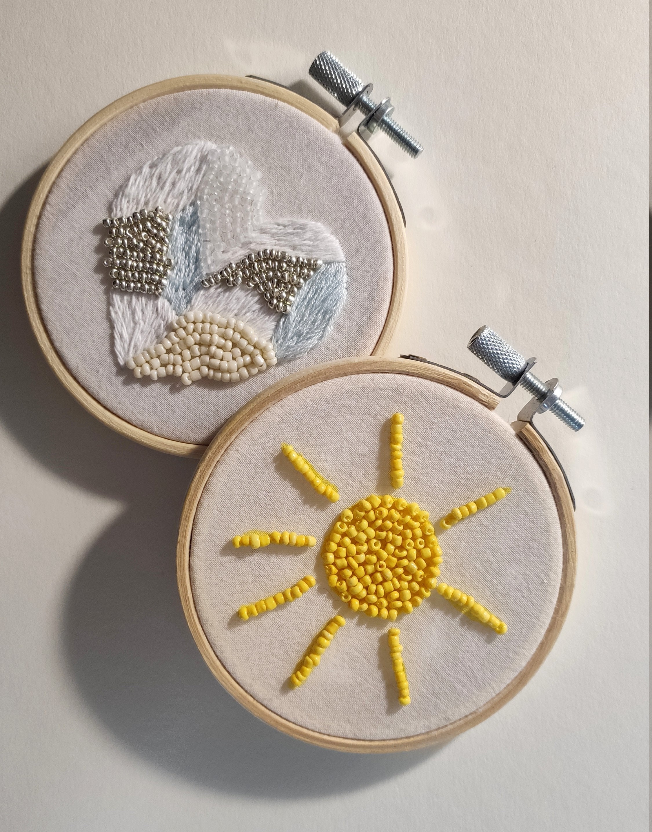 Broderie Murale Perlée - Handmade Bambou et Coton