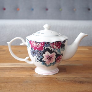 Porcelain Teapot For Loose Leaf Tea Or Teabags Tea Gifts Birthday Gifts Floral Teapot With Large Handle Statement Teaware