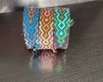 Brazilian bracelet, friendship "Patterns Lines in Zigzag_Lines zigzag"