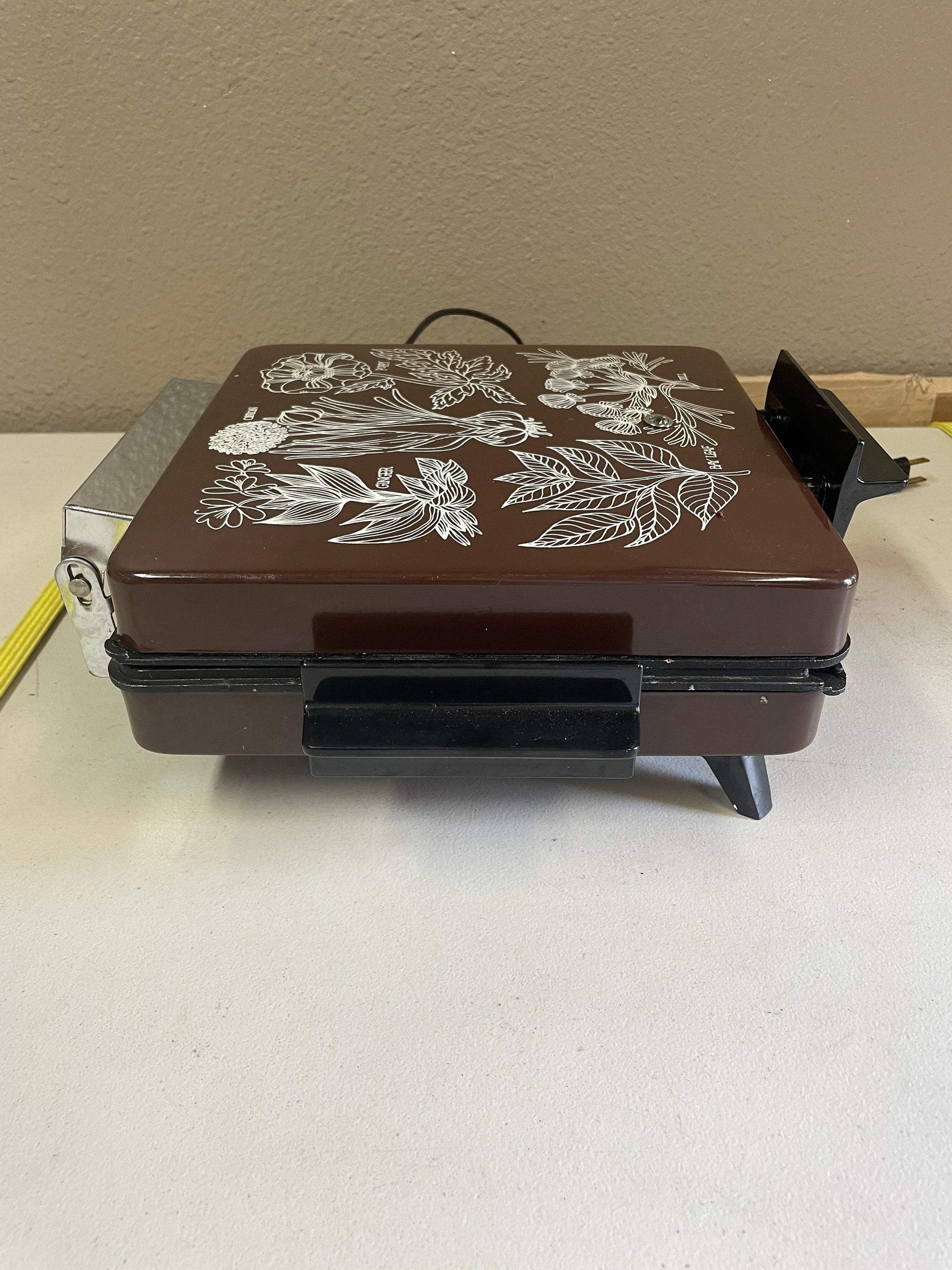 Vintage Sears Roebuck Counter Craft Waffle Maker Griddle Brown Etsy UK