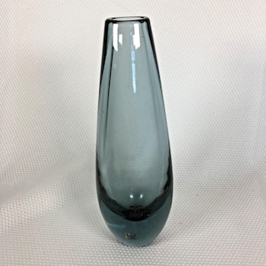 Vtg Kosta Boda Sweden Blue Heavy Art Glass Teardrop Bud Vase 9.5 Inch