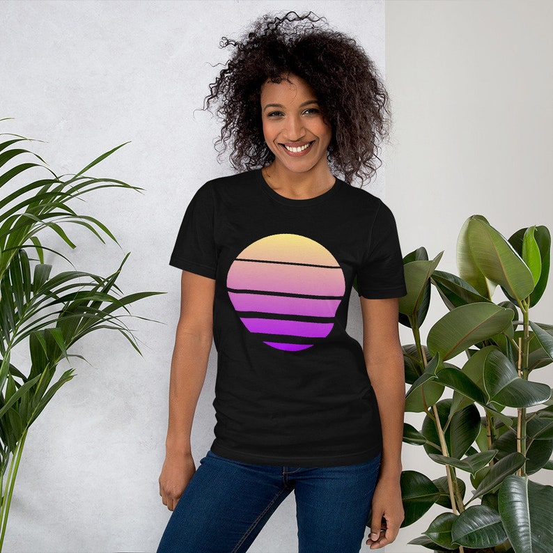 Retro Tee Summer Vibes Beach Tee Retro Sun Graphic Tee Beach Shirt Summer Tee