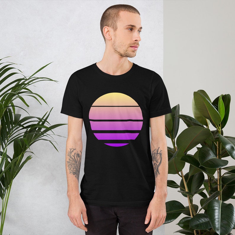 Retro Tee Summer Vibes Beach Tee Retro Sun Graphic Tee Beach Shirt Summer Tee