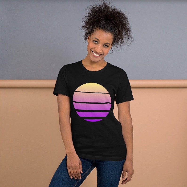 Retro Tee Summer Vibes Beach Tee Retro Sun Graphic Tee Beach Shirt Summer Tee