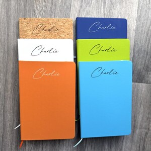 Libreta y bloc de notas personalizado con cualquier nombre - Cuero sintético PU