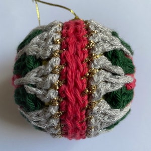 Crochet Flower Christmas Bauble Decorations PDF Pattern image 5