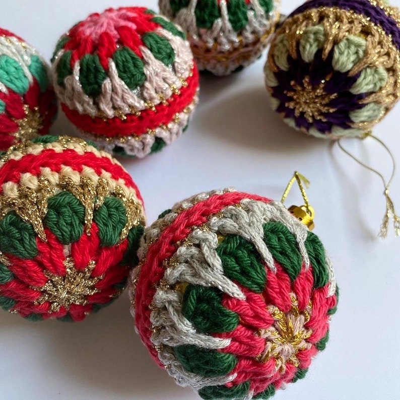 Crochet Flower Christmas Bauble Decorations PDF Pattern image 7