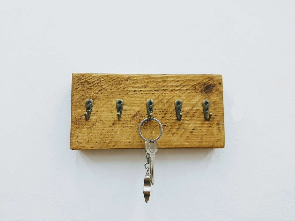 5 Hook Wooden Key Holder Entryway Hanger Rustic Hall Decor Etsy UK