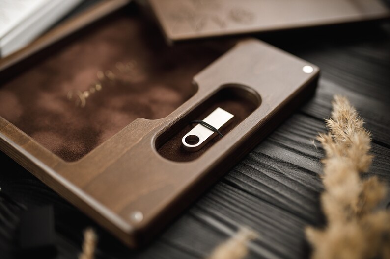 Scatola fotografica in legno / Scatola fotografica di nozze con USB in legno / Scatola di legno personalizzata / Scatola ricordo per imballaggi fotografici / USB incisa / Scatola di memoria immagine 8