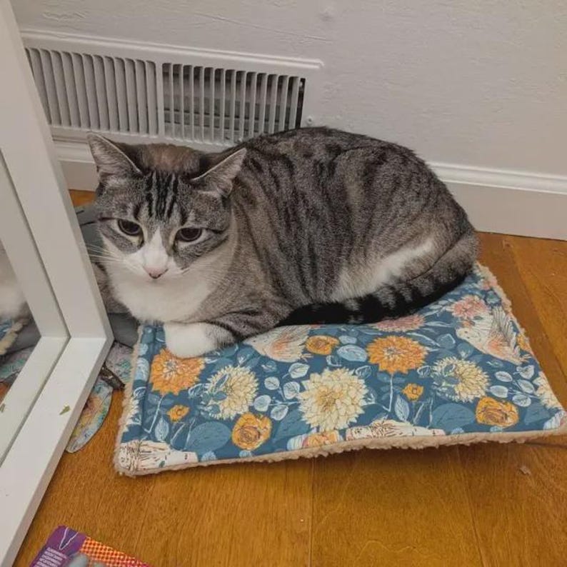 Handmade Reversible Cat Mat: Condo, Tree, Shelf, Crate, Bed Flannel, Denim, Sherpa immagine 6