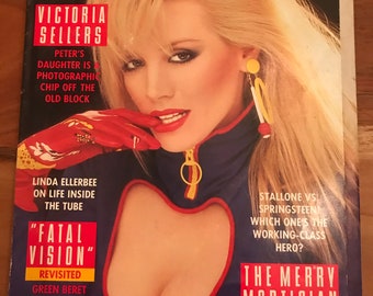 Phoebe legere playboy