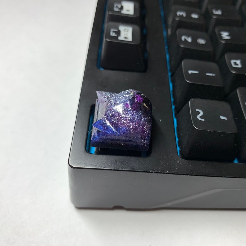 Glitter Doggo V4 Keycap with translucent base