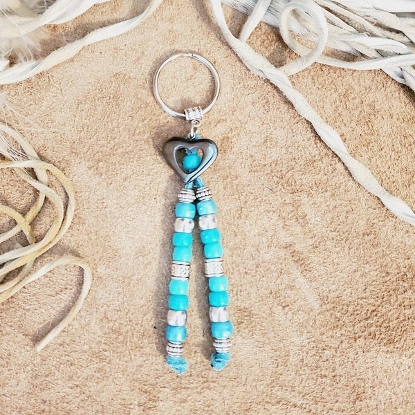 Keyring - Hematite Heart Key Ring with turquoise or blue beads with suede lace - Keychain - Custom Handmade