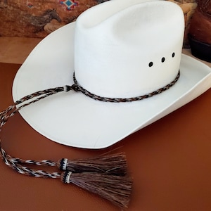 Rosshaar Hutband - 7 Farben, 2 hängende Pferdehaar Quasten, verstellbares geflochtenes Cowboy Hutband Schwarz, Braun, Türkis, Weiß, Grau