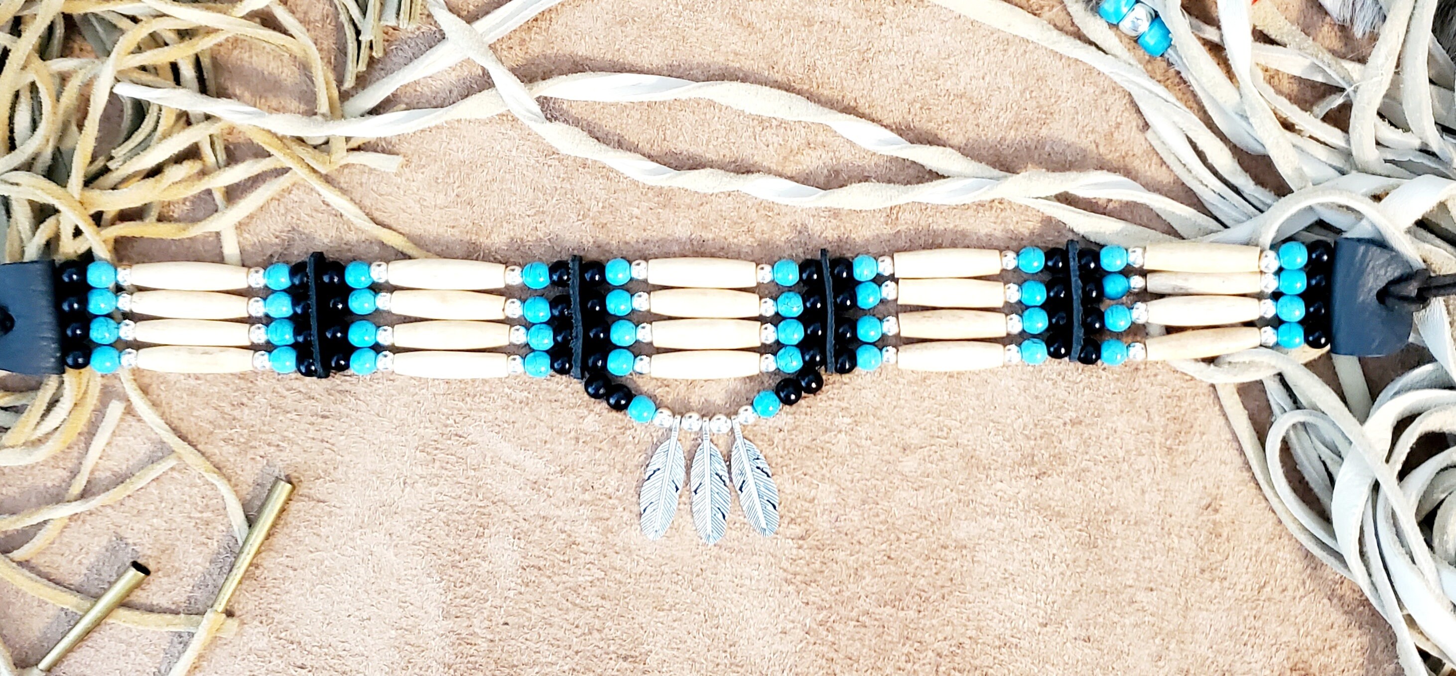 Collier Ras Du Cou Amérindien Perles Turquoise Et Os De Buffle, 4 Lignes, Neuf Sous Emballage