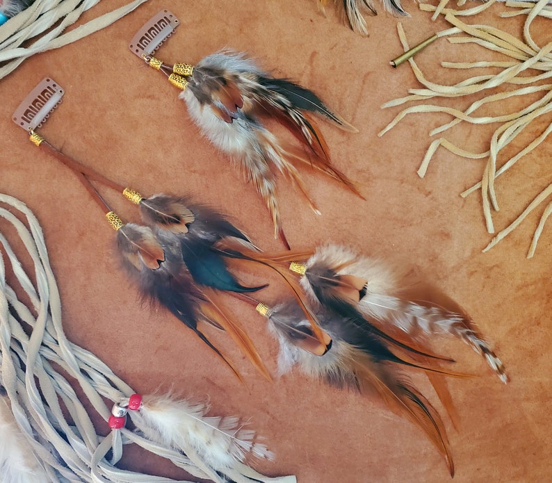 Feather Hair Clip 4, 8, 11, 15 or 21 Suede Lace with Natural Feathers, silver or gold beads, Boho Feather Hair Extension, Long Skinny image 4