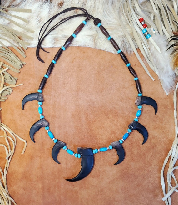 One Of The Best Vintage Native American Navajo Turquoise Grizzly Sterling Silver Choker Necklace One Of The Best Vintage Native American Navajo Turquoise Grizzly Sterling Silver Choker Necklace