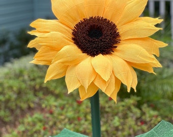 Sunflower, Crepe Paper Sunflower, Giant Sunflower, Paper Sunflower, Crepe Paper flower, Giant Paper Flower, Giant Crepe Paper Flower