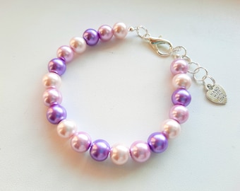 Handcrafted Pearl Pet Necklace: Elegant Glass Bead Collar