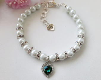 Pearl necklace for dogs and cats with rhinestone heart charm