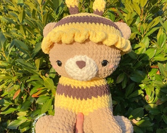 Peluche au crochet ours abeille | 16" x 11" x 9"